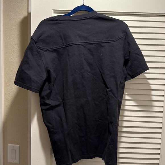 Men’s black Mission workshop paneled pocket tee - Picture 2 of 2